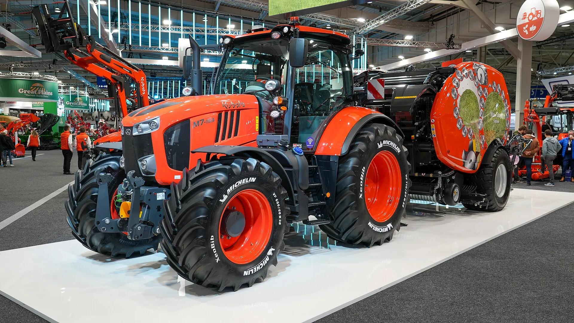Трактор Kubota M7-153 на изложение Agritechnica